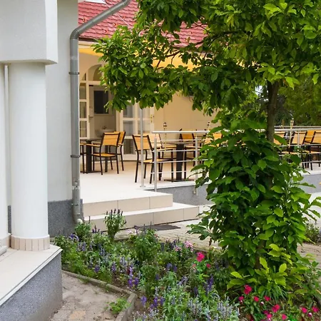 Panzió Sungarden 3*