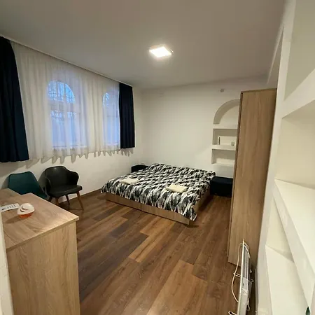 Sungarden Vendeghaz Bed & Breakfast 3*