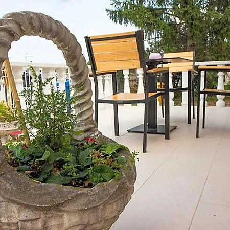 Sungarden Vendeghaz Sajoszoged